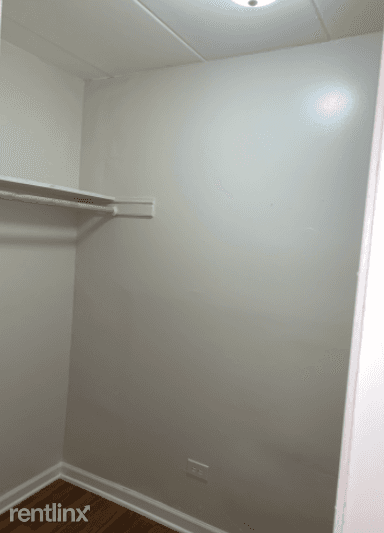 Main picture of 6416 S Saint Lawrence Ave
