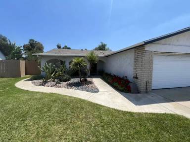 Main picture of 3201 Meadow Ln