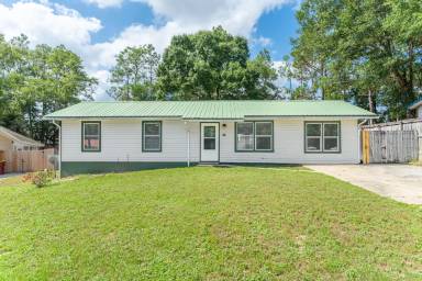 Main picture of 126 Camellia Pl