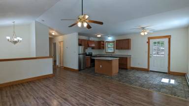 Main picture of 7 Sunnyview Dr