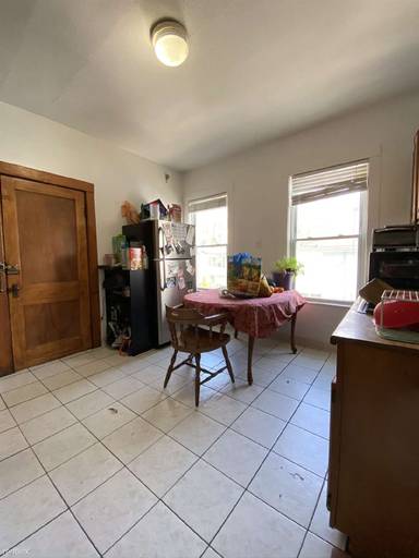 Main picture of 181 Fellsway W