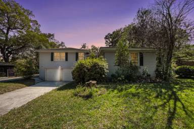 Main picture of 2243 Guerry Ave