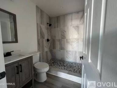Main picture of 2021 N 24th Pl