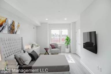 Main picture of 2419 N 7th St