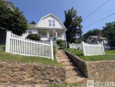 Main picture of 424 Revere St