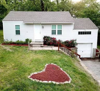 Main picture of 3124 Donnelly Ave