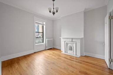 Main picture of 22 Cottage St