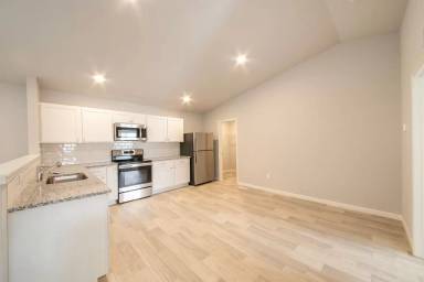 Main picture of 1402 Ridgeview Dr