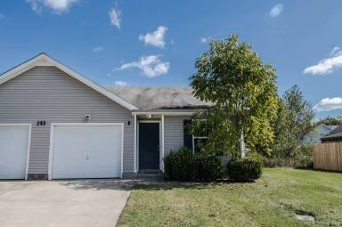 Main picture of 293 Executive Ave