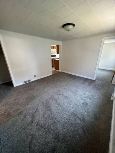 Main picture of 511 E 1st St