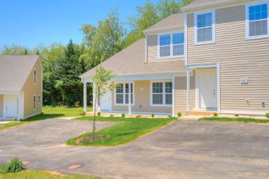 Main picture of 1300 Providence Blvd