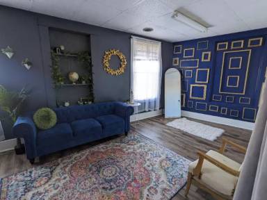 Main picture of 361 W Main St