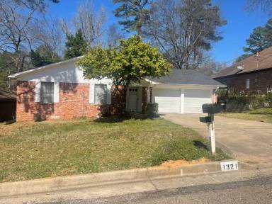 Main picture of 1321 Carnegie Dr