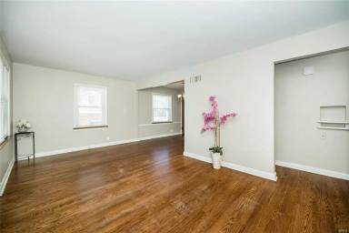 Main picture of 10104 Newbold Dr
