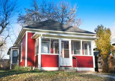 Main picture of 211 N Whitcomb St