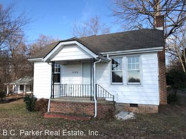Main picture of 2008 Chapel Hill Rd