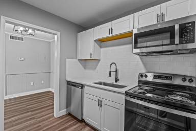 Main picture of Sabal Court Apartments