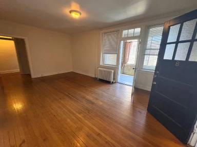 Main picture of 1611 Hampton Blvd