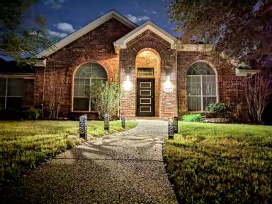 Main picture of 13104 Bavarian Dr