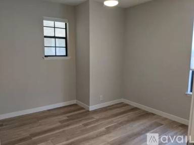 Main picture of 2225 Linwood St