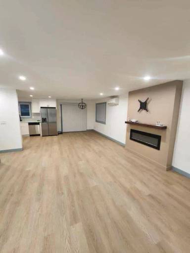 Main picture of 6251 S 129th St