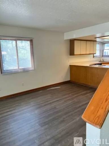 Main picture of 2044 27th Avenue Ct