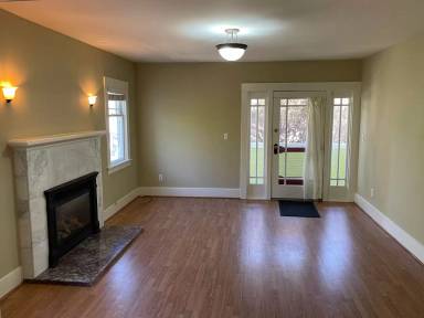 Main picture of 1208 King St