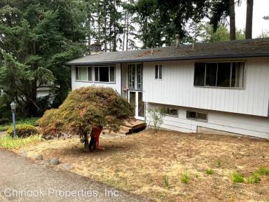 Main picture of 1489 E 31st Ave