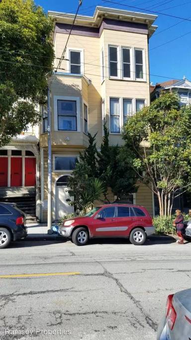 Main picture of 2536 Sutter St