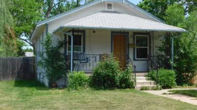 Main picture of 4044 S Lincoln St
