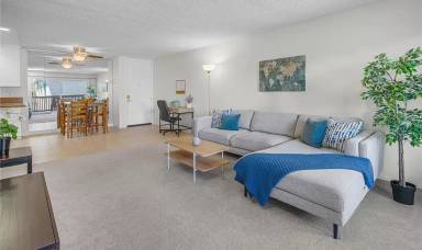 Main picture of 564 N Bellflower Blvd