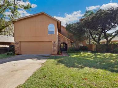 Main picture of 3216 Hickory Ct