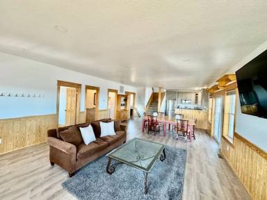 Main picture of 185 Cason Point Rd