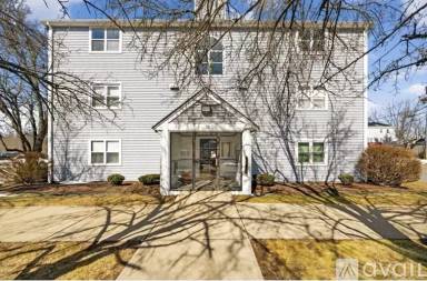 Main picture of 15 Longworth Ave