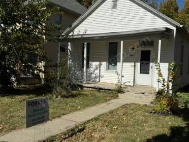 Main picture of 2521 Winch St