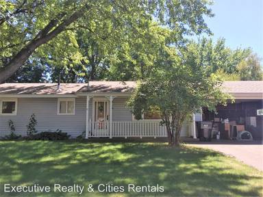 Main picture of 522 79th Ave NE