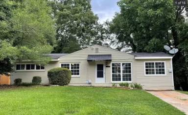 Main picture of 3490 Pinehill Dr