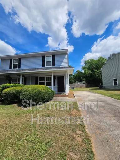 Main picture of 315 Lake Ave