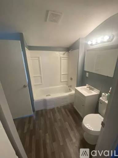 Main picture of 1025 S 1st St