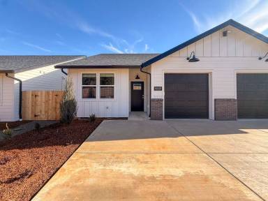 Main picture of 5564 Skyline Rd S