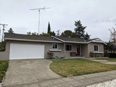 Main picture of 6632 Rainbow Dr