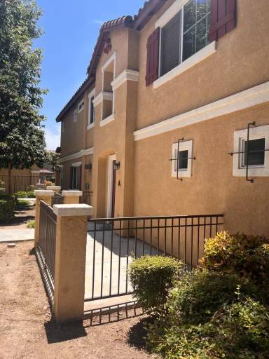Main picture of 25848 Iris Ave