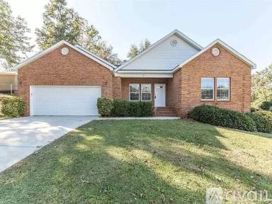 Main picture of 69 Tiffany Ln