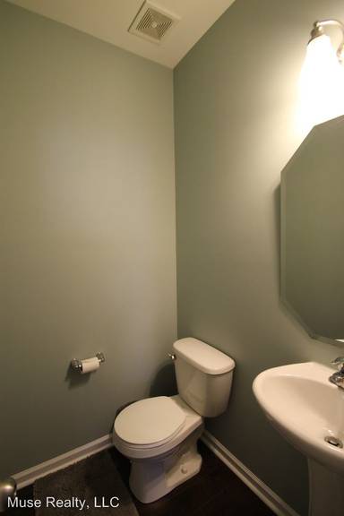 Main picture of 2191 Argentum Ave