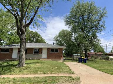 Main picture of 4222 Wright Ave