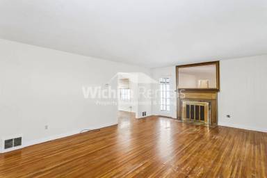 Main picture of 1639 N Garland St