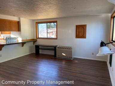 Main picture of 1090 4th Ave