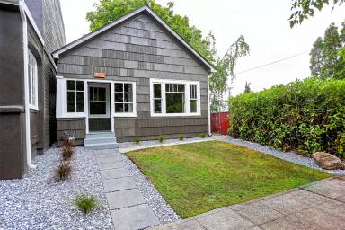Main picture of 1001 South I Street - A