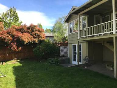 Main picture of 565 Fairview St