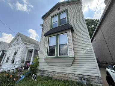 Main picture of 2036 Mackoy St